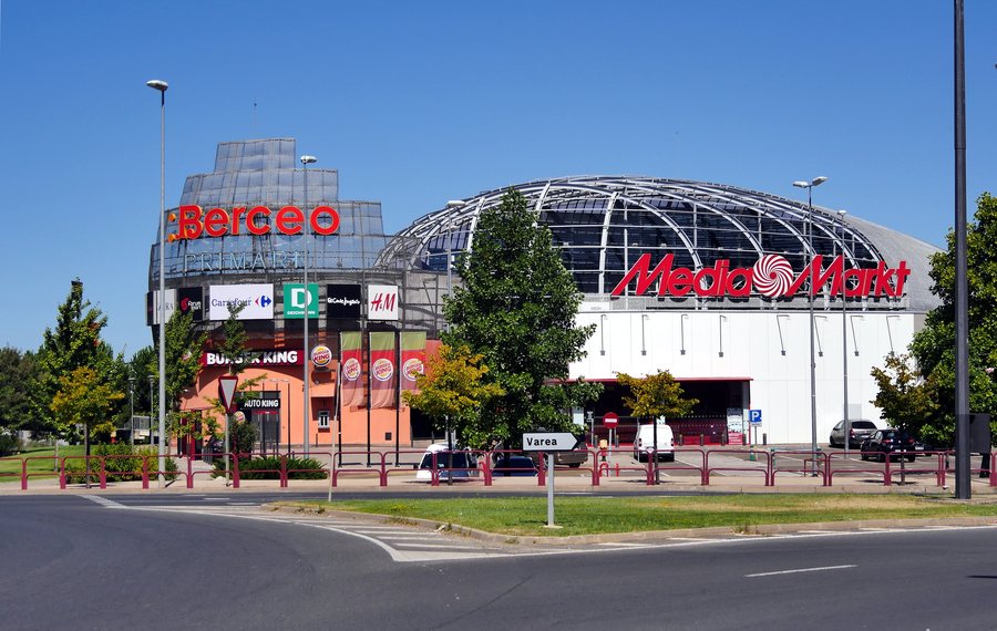 File:Centro Comercial Berceo.jpg