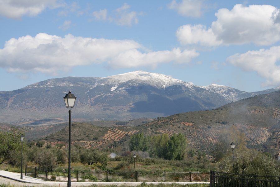 View of Pico Almadén from Arbuniel