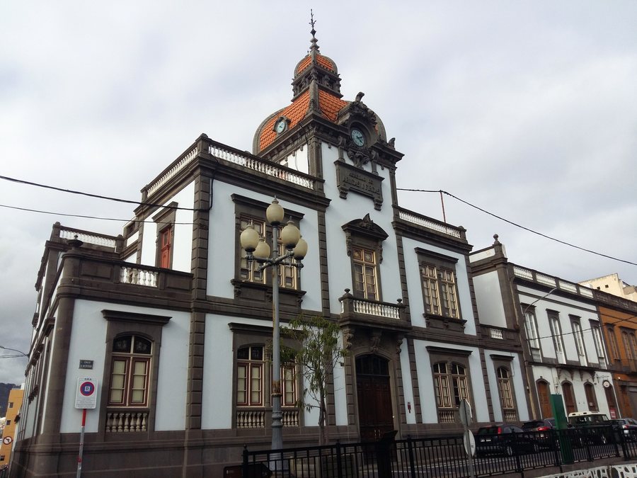 File:Heredad de aguas de Arucas y Firgas, Arucas, Gran Canaria.jpg