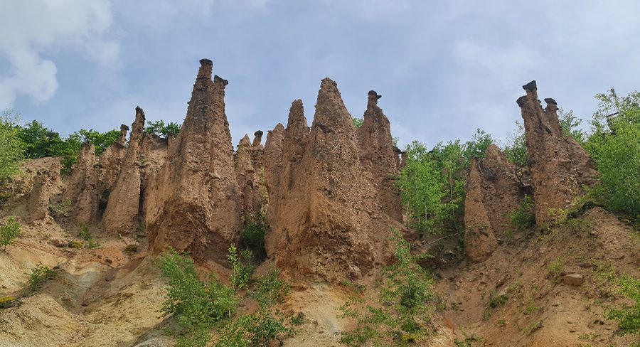 Đavolja Varoš with earth pyramids
