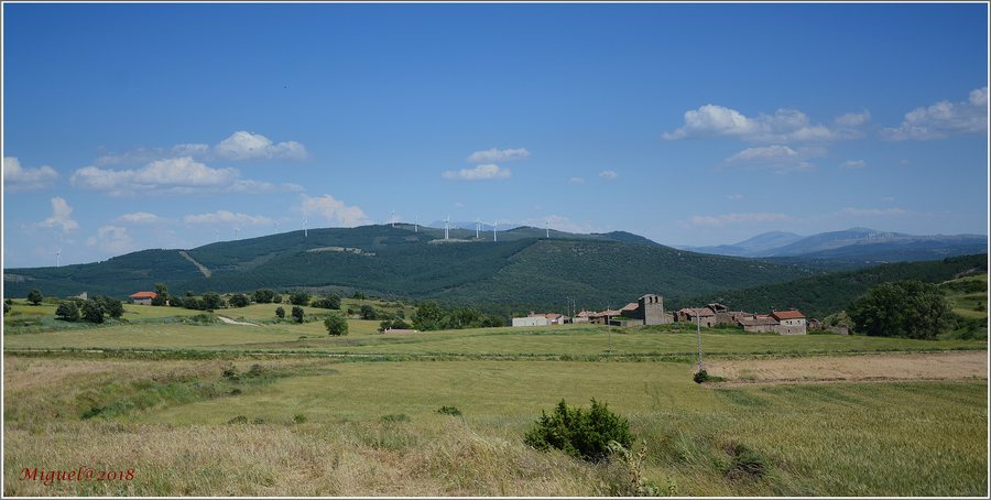 File:El Espino. Soria. (29509426138).jpg