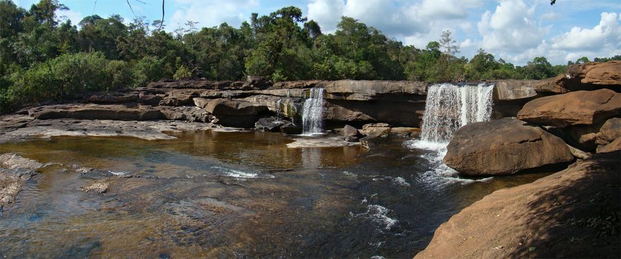 Wasserfall Tad Leuk im Schutzgebiet Phou Khao Khouay in der Provinz Bolikhamsai, Laos
