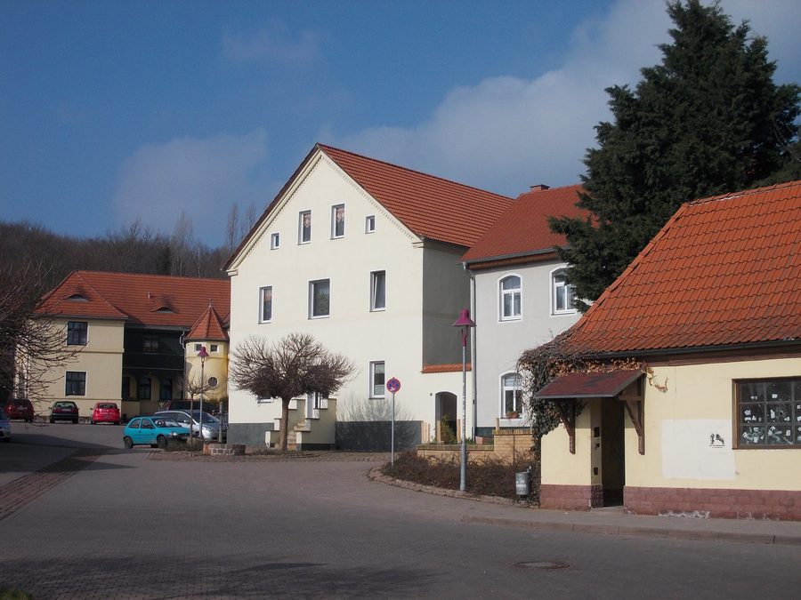 Carl-Wentzel-Platz in Salzmünde