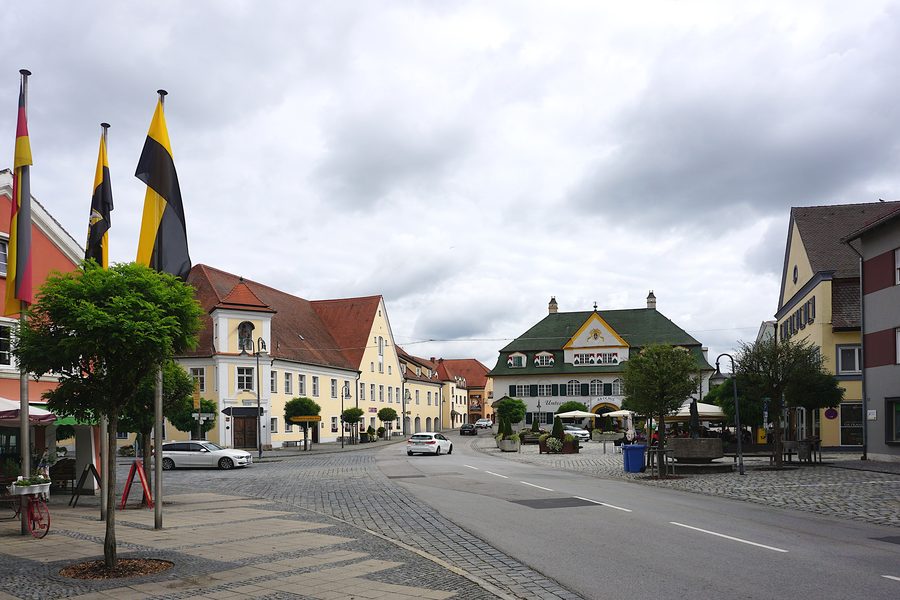 View of the market square in Arnstorf