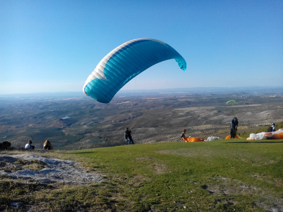 File:Pegalajar (RPS 23-08-2014) Club de Parapente.png