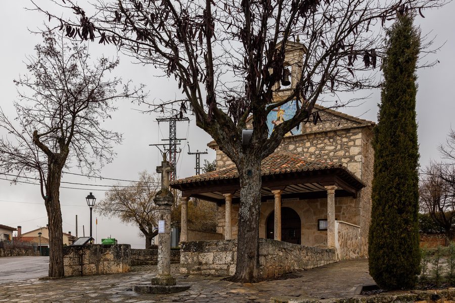 File:Ermita de Nuestra Señora de la Soledad, Horche, Guadalajara, España, 2018-01-04, DD 33.jpg