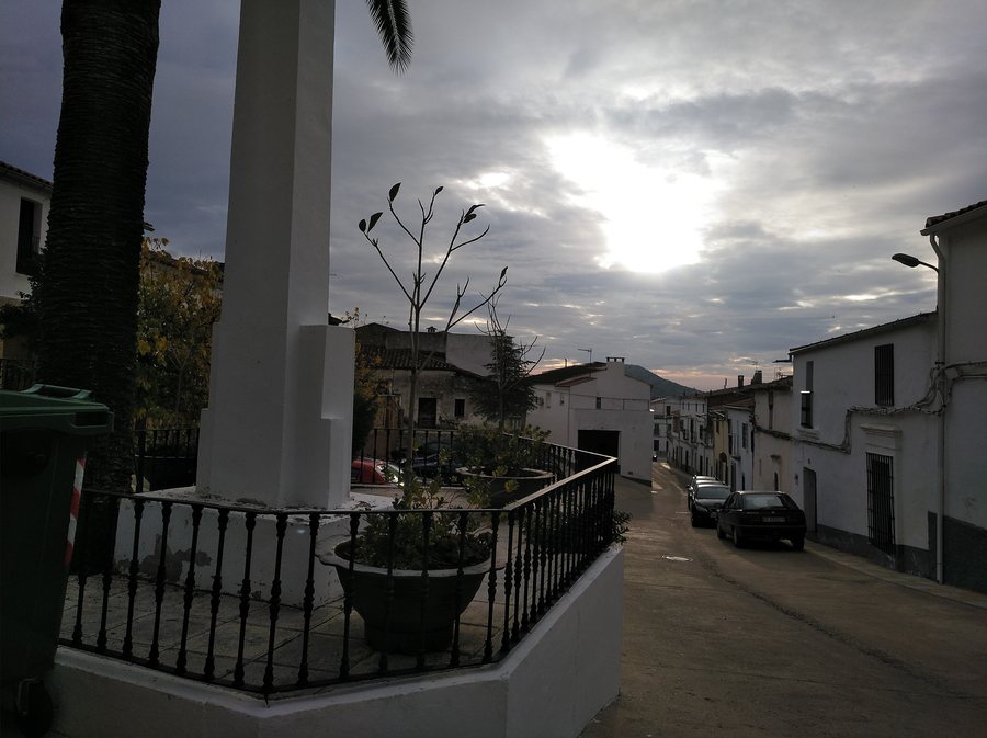 File:Esparragosa de Lares 02.jpg