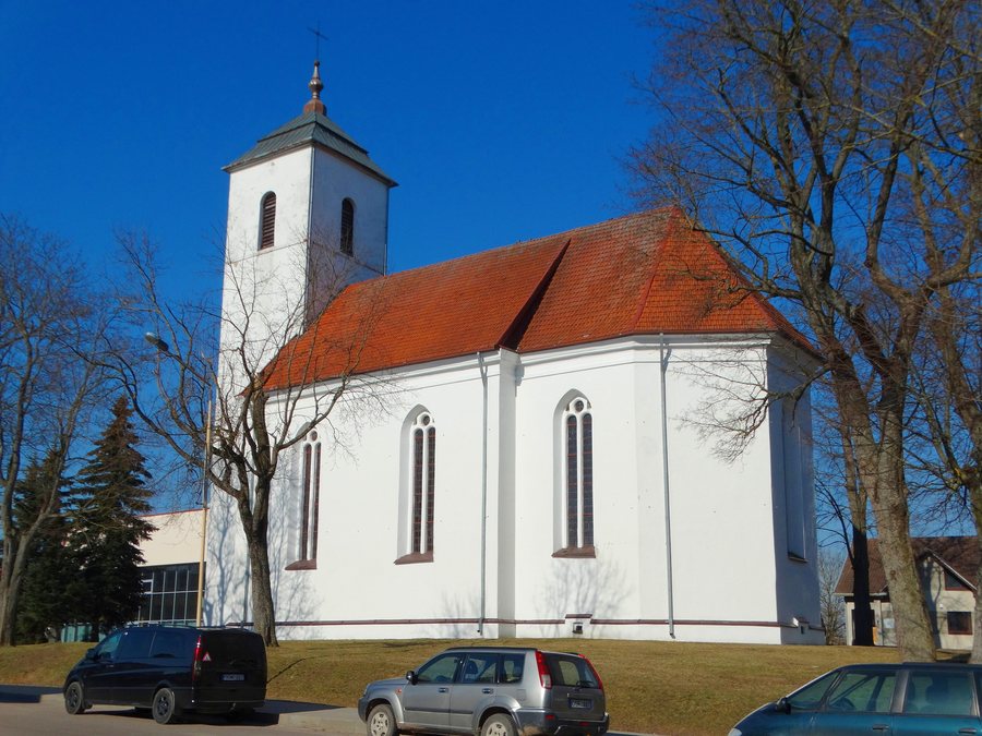 File:Kelmė, reformatų bažnyčia.JPG