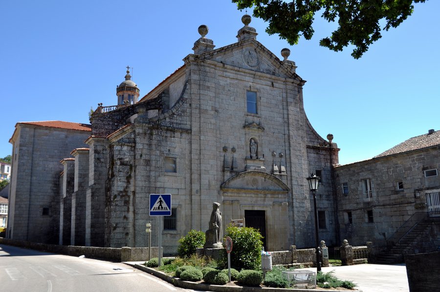 File:SANTA MARÍA DE MONTEDERRAMO - panoramio.jpg