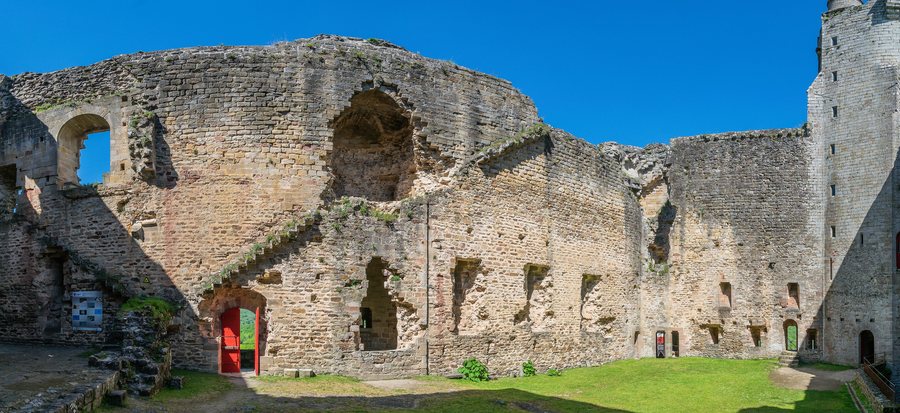 File:Castle of Najac 22.jpg