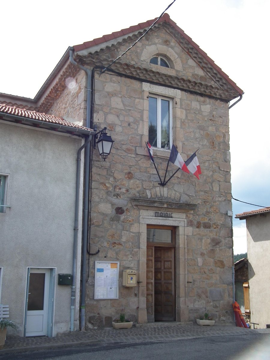 File:Mairie Saint-Julien-Labrousse 2012-08-13-021.jpg