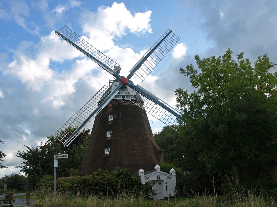 Historische Windmühle Fortuna in Struckum