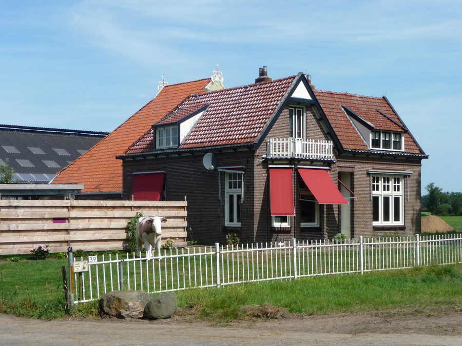Farm on the Zandhuizerweg in Zandhuizen