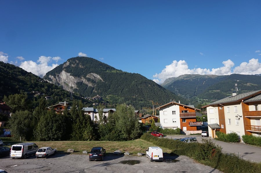 File:Bourg-Saint-Maurice - view.jpg