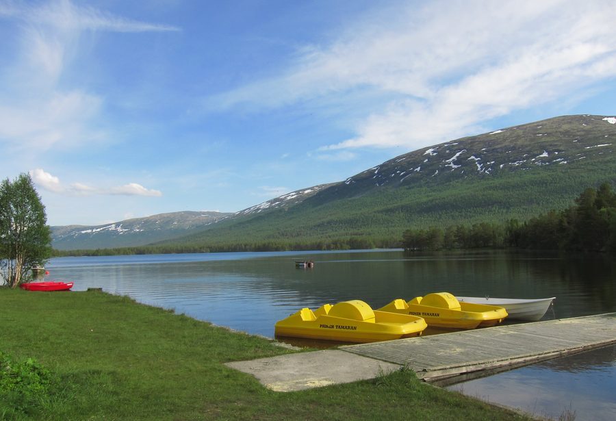Lesjaskogsvatnet with mountain landscape near Lesja
