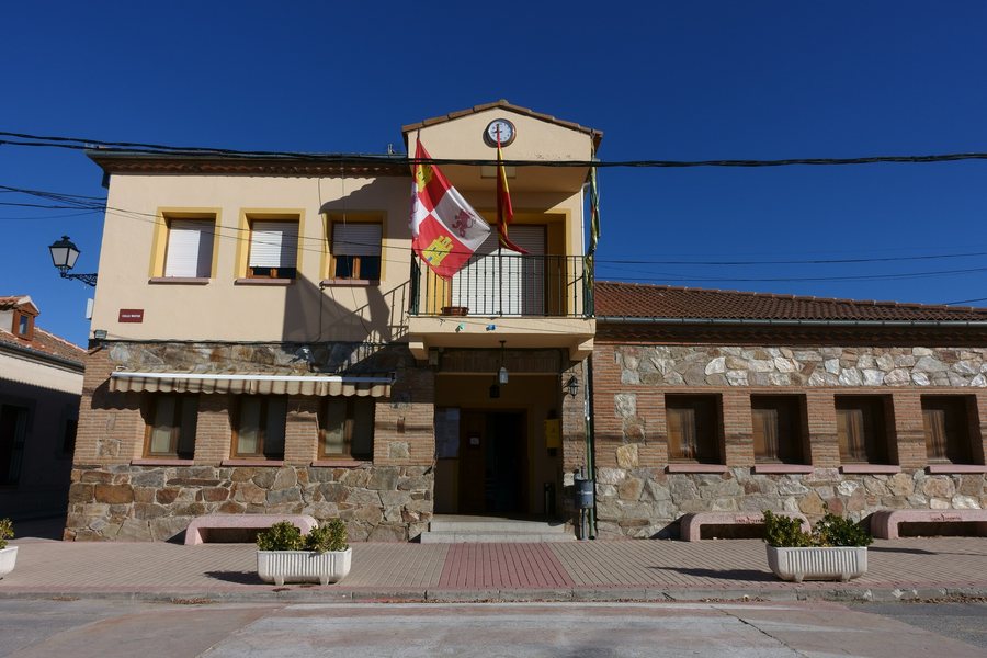 File:Ayuntamiento de Anaya.jpg
