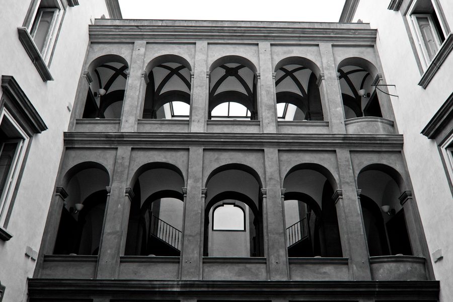 Eingang des Museo Archeologico Nazionale della Valle del Sarno