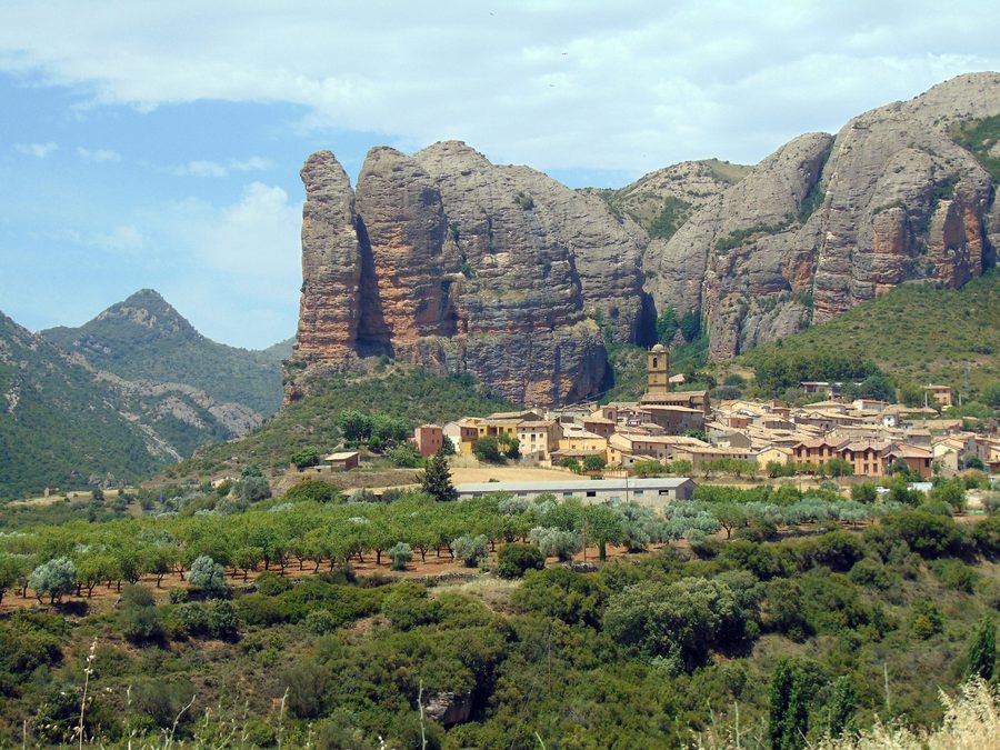 Mallos de Agüero over the landscape of Agüero