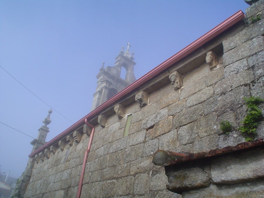 File:Igrexa de Sadurnín.JPG