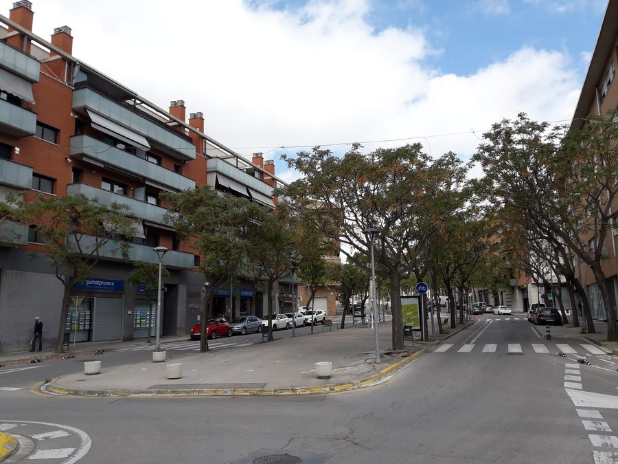 Passeig del Comte Vilardaga in the Mas Lluà neighbourhood of Sant Feliu de Llobregat