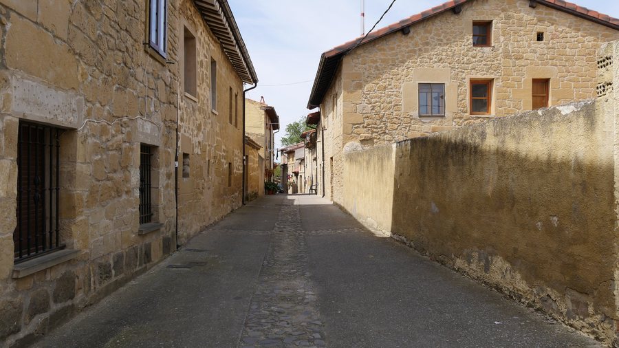 File:Streets of Sajazarra.jpg