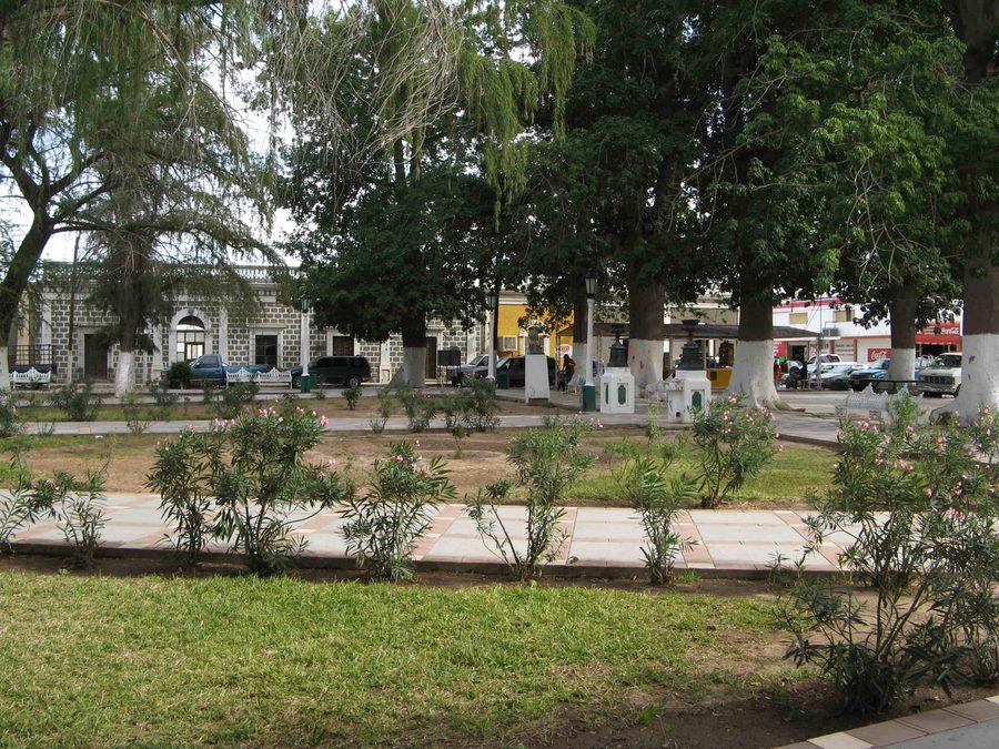 Plaza Zaragoza in Ures, Sonora