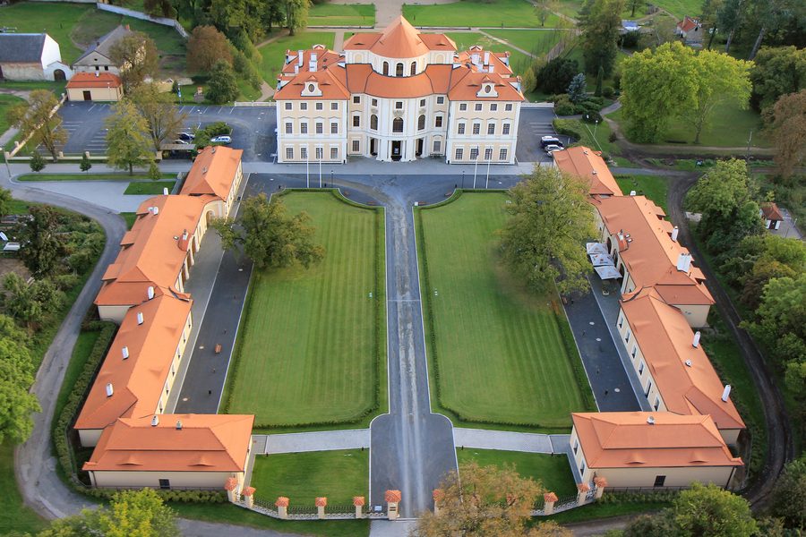 Barockes Schloss Liblice in Liblice, Tschechien
