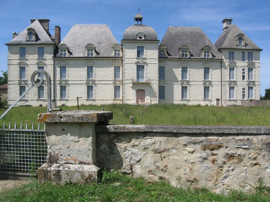 File:Château de Poyanne.jpg