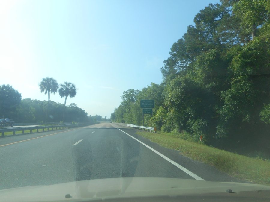 US 19 und US 27 überqueren den Aucilla River bei Lamont, Florida.