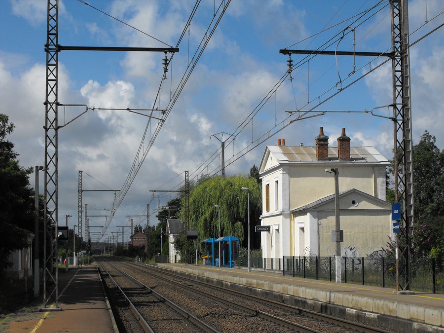 File:Gare de Chouzy-sur-Cisse.JPG