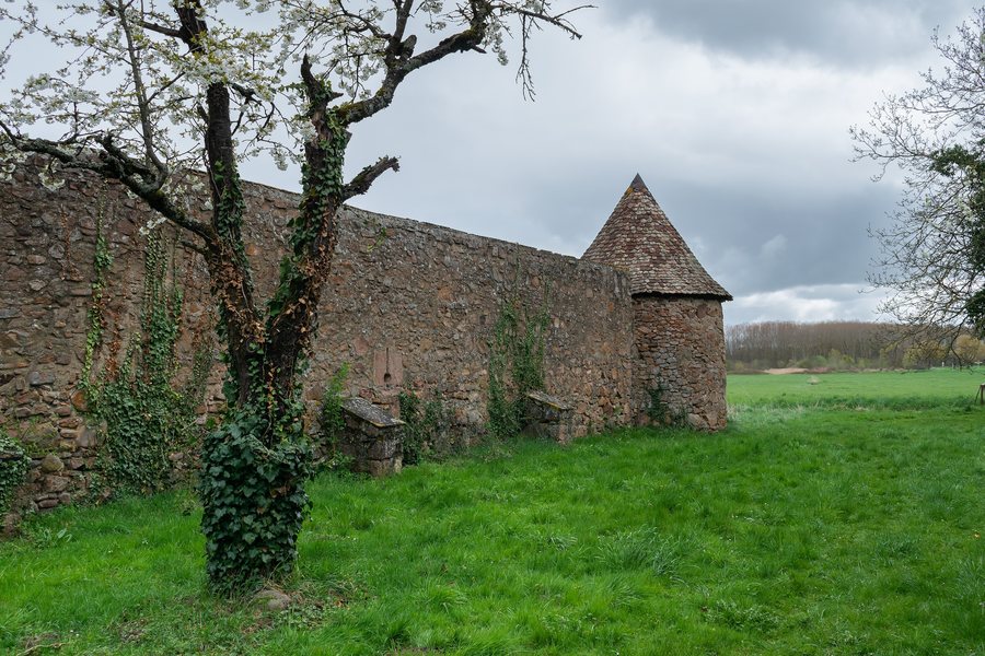 File:Fortified cemetery in Hartmannswiller (3).jpg