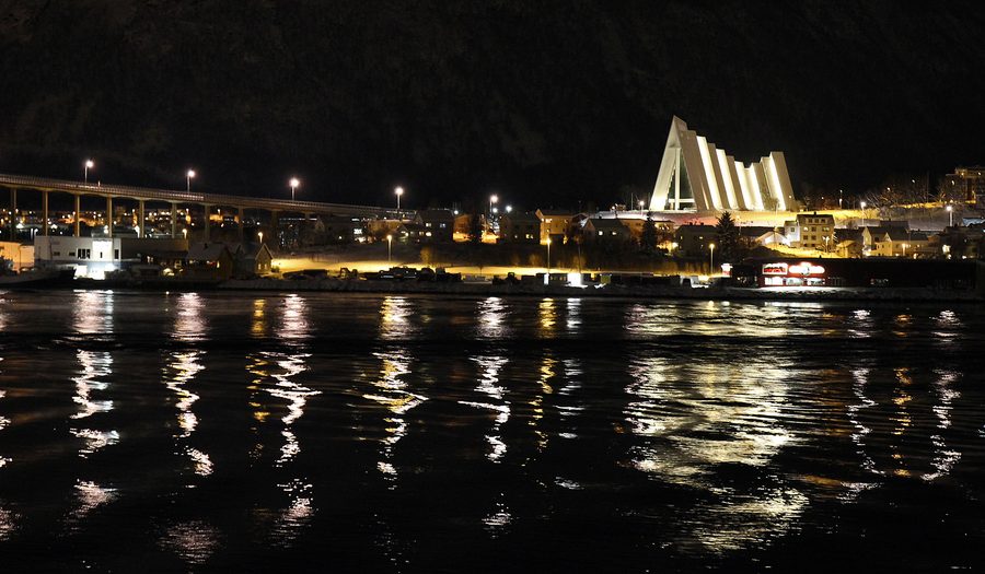 Ishavskatedralen in Tromsø, Norwegen