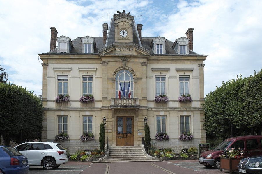 Town hall of Arpajon in the département of Essonne