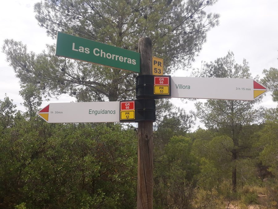File:Chorreras de Enguídanos 03.jpg