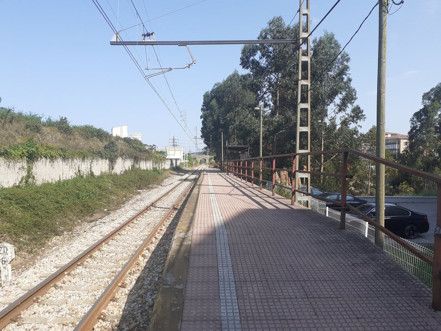 File:Raíces (Castrillón, Asturias) station 8.jpg
