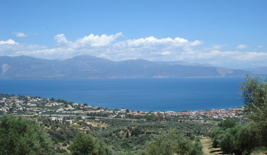 Panoramic view of SelianÃtika and Longos on the Gulf of Corinth