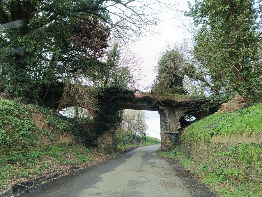 File:Pommerit-Jaudy - Pont du Chef-du-Bois 01.jpg