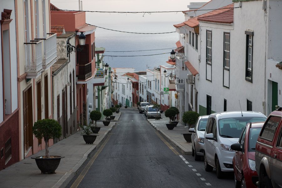 File:Calle la Libertad, Arafo, Tenerife, Spain 02.jpg
