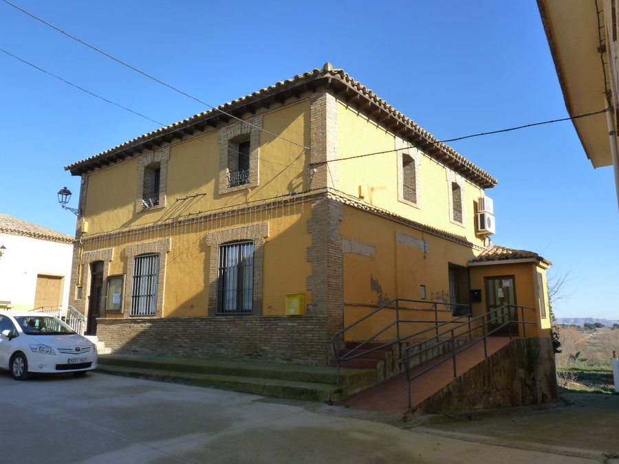 File:Torres de Barbués - Ayuntamiento (02).jpg