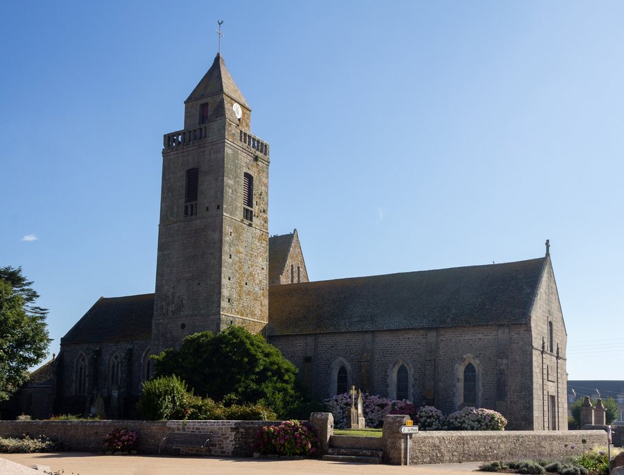File:Église saint Pierre, Gatteville-le-Phare, France.jpg