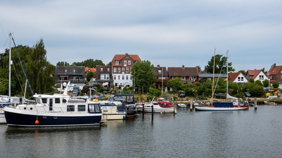 Jetty and row of houses in Arnis on the Schlei