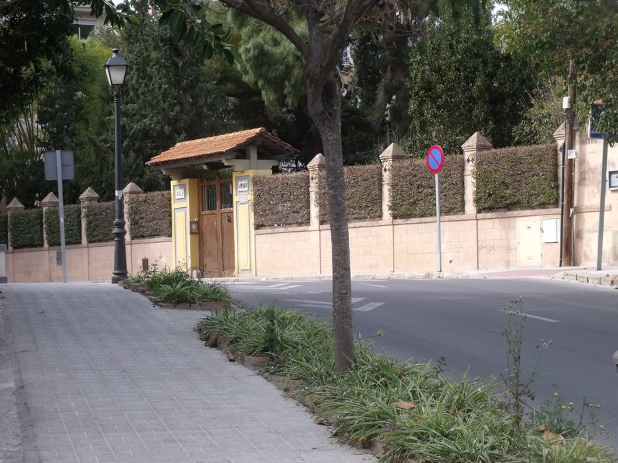 File:Villa Amparo en Rocafort. 01.JPG