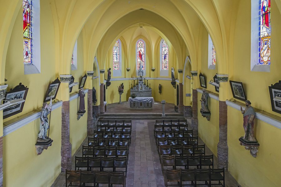 File:Comberouger - Eglise Saint Barthélémy XIX siècle - Interieur.jpg