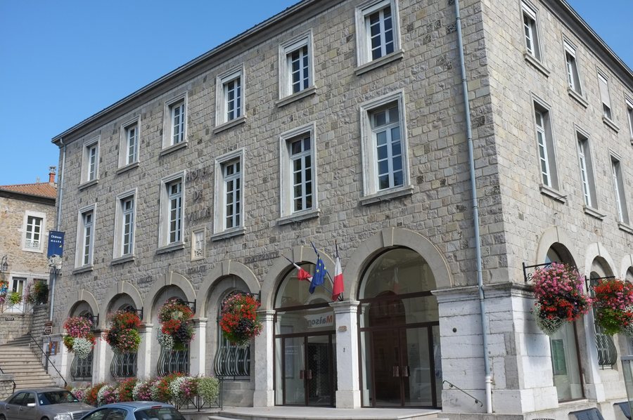 File:Mairie Tournon-sur-Rhône 2011-07-31-021.jpg