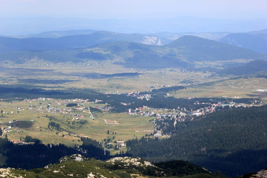 Blick vom Durmitor auf Žabljak in Montenegro
