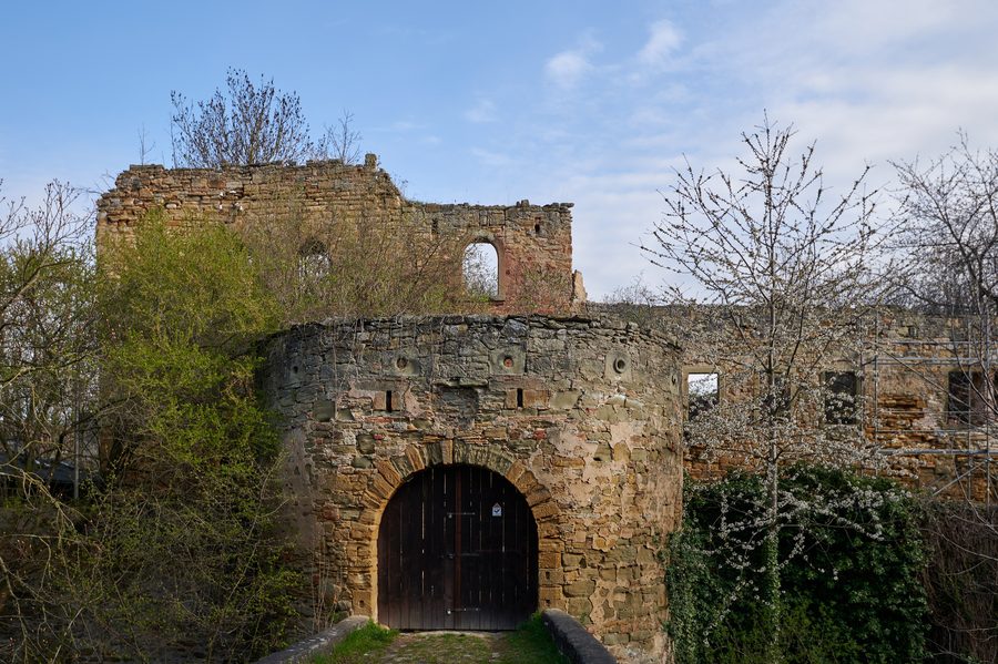 Historic castle ruins in Wässerndorf near Seinsheim