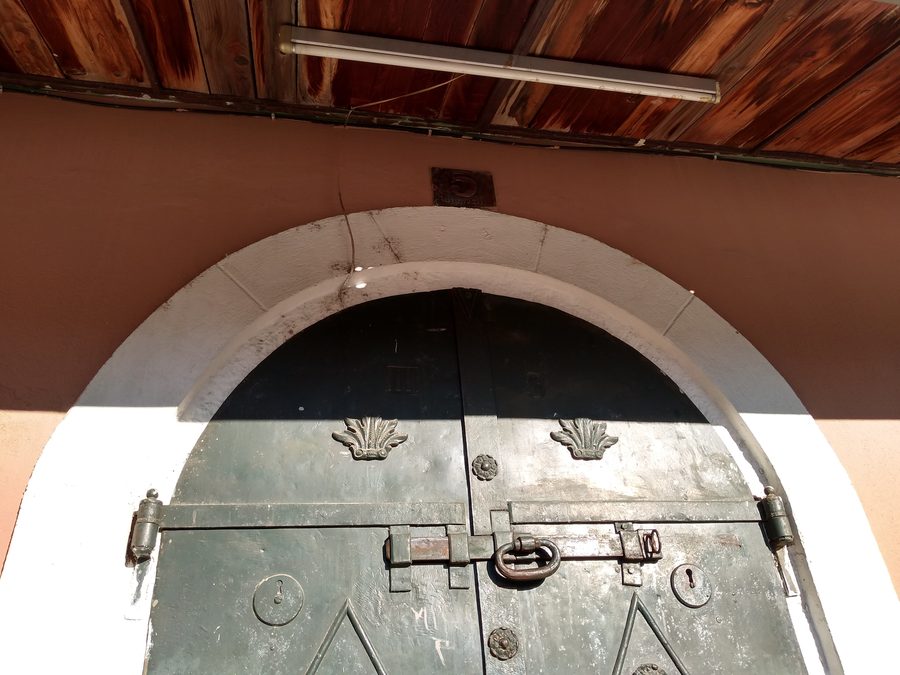 Historic Kujundžiluk lane in the bazaar of Mostar