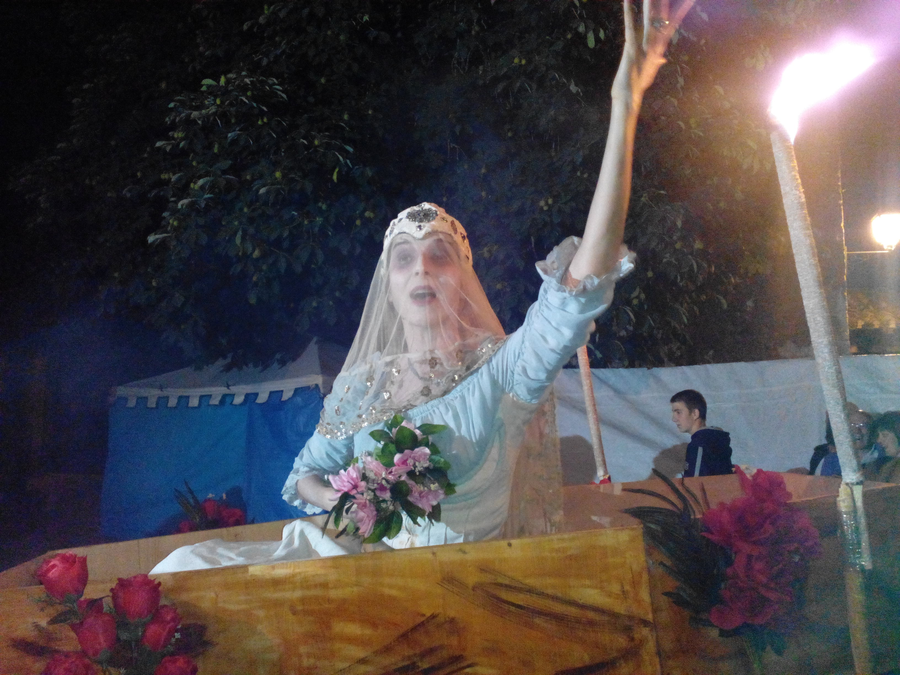 File:Covarrubias (RPS 13-07-2014) el entierro de la princesa.png