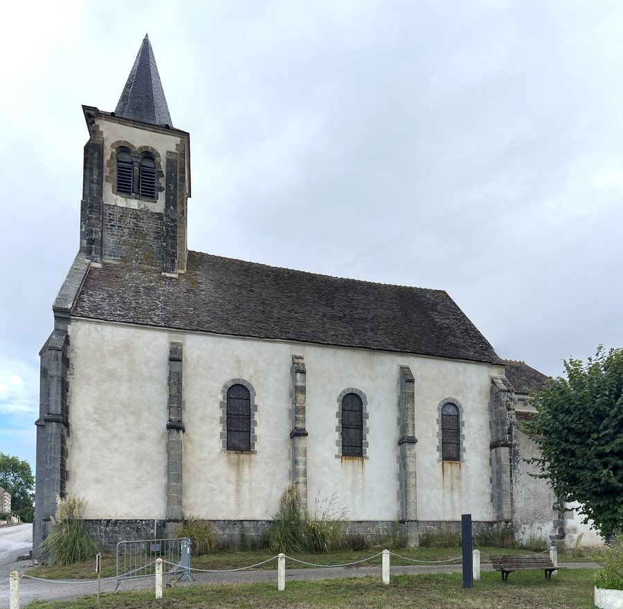 File:Église Saint Pierre Liens - Neuville-lès-Decize (FR58) - 2023-09-22 - 5.jpg