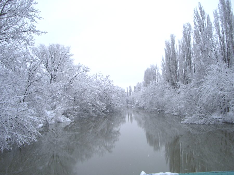 Die Tundscha im Winter in Jambol, Bulgarien
